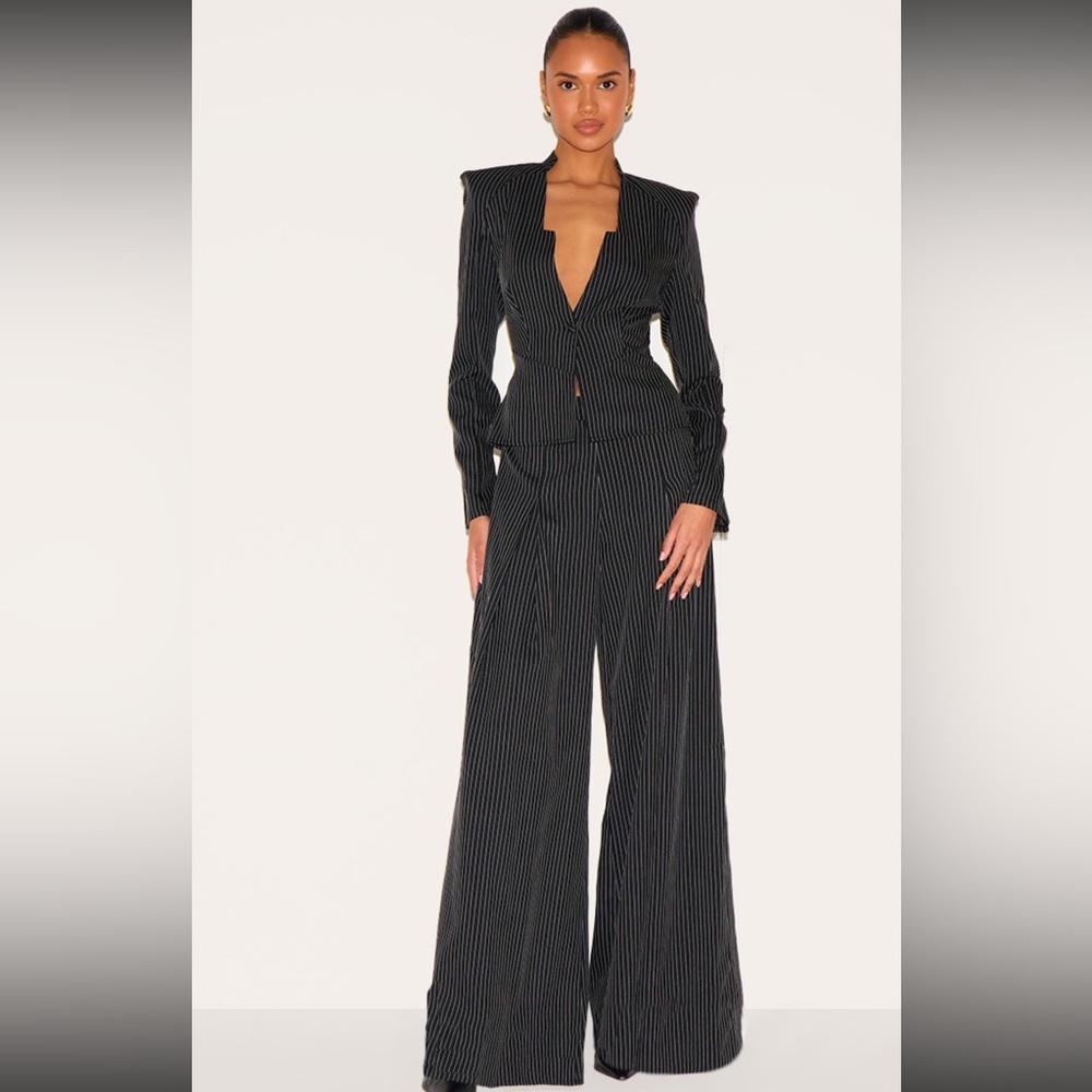 PRETTYLITTLETHING Black Pinstripe Women's Jumpsuit